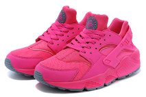 Розовые женские кроссовки Nike Huarache на каждый день